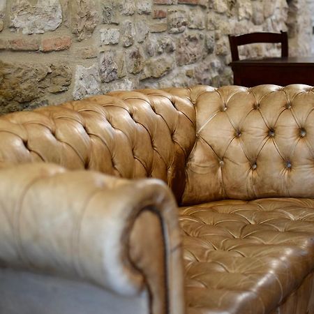 Residenza Le Logge Bed & Breakfast Gubbio Dış mekan fotoğraf