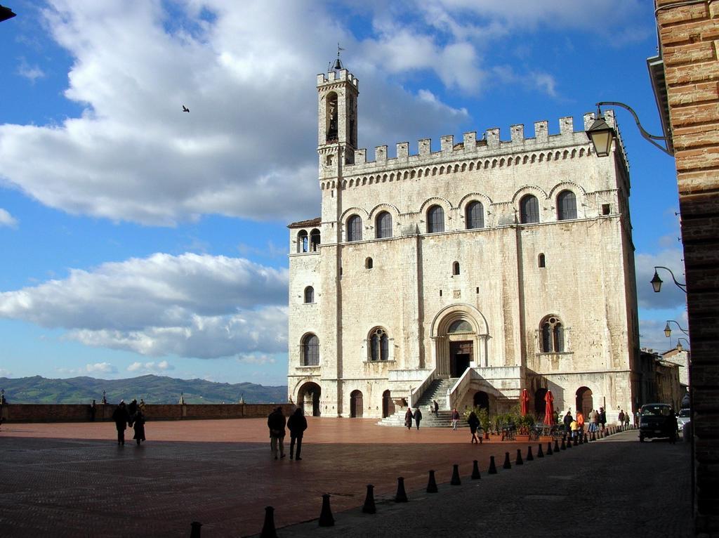 Residenza Le Logge Bed & Breakfast Gubbio Dış mekan fotoğraf